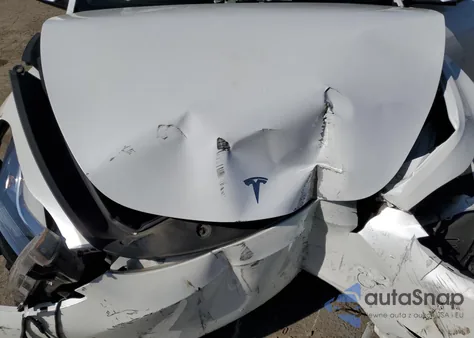 2023 Tesla Model Y z USA, uszkodzony, nr VIN 7SAYGDEF0PA049598